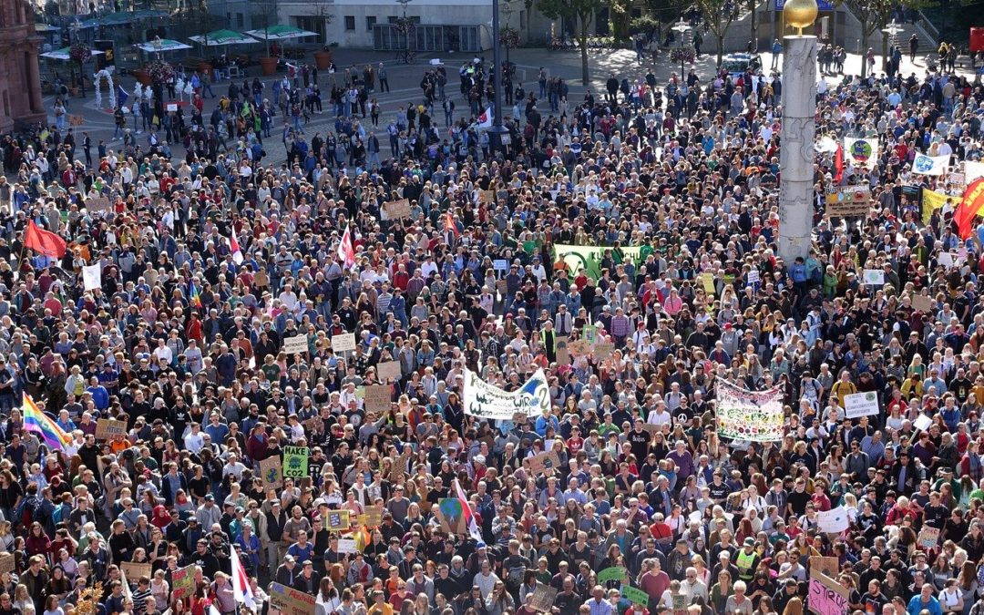 Stéphanie Bacle, avocat, Montpellier, grève, droit du travail, salariés grévistes, non gréviste, licenciement, revendications professionnelles, droit de grève, manifestations, syndicats